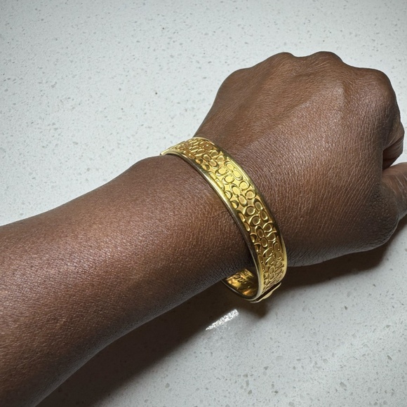 Coach bracelet - classic gold - Picture 14 of 14
